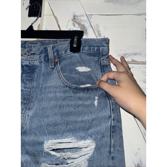 Levi's 501 90s Denim Women Shorts Button Distressed Frayed Midi Hem Blue Sz 32 - Picture 6 of 12